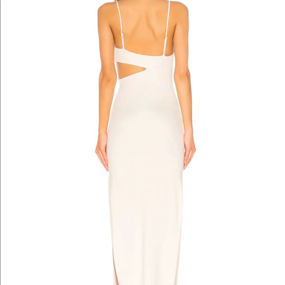 TITAN GOWN IN IVORY SIZE MEDIUM - Picture 3 of 3